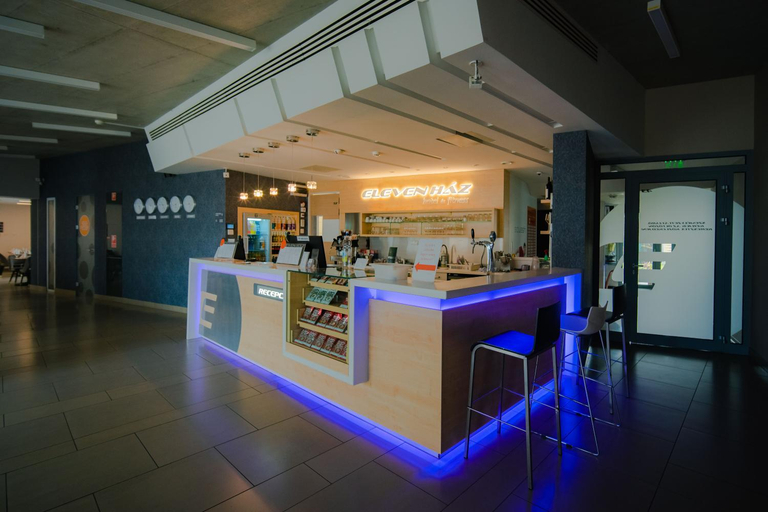 Public Area 3, Eleven Business & Sport Hotel, Jászberény