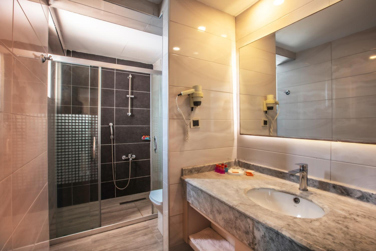 Bathroom 4, Palmin Hotel., Kuşadası