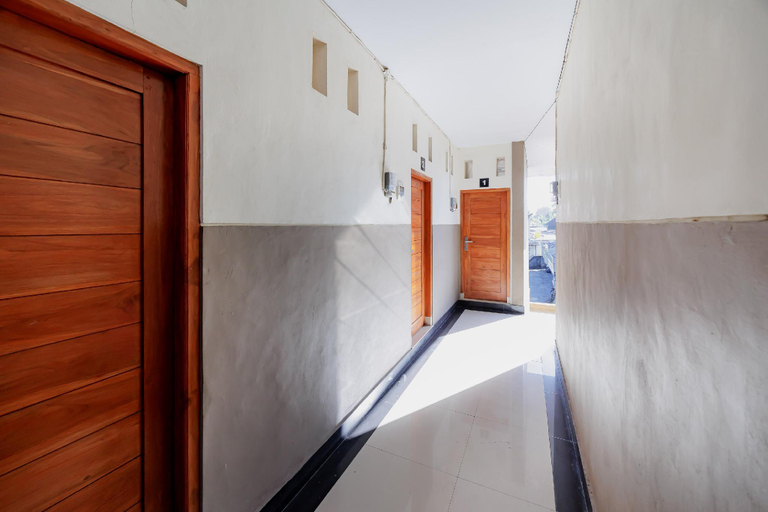 Public Area, Soka Asri Guest House near Bali Zoo RedPartner, Badung
