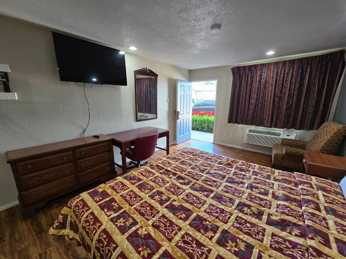 Bedroom 2, Executive Inn, Fort Worth