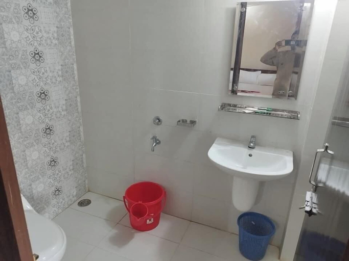 Bathroom, Shimana Periye Resort SaintMartin Island, Maungtaw