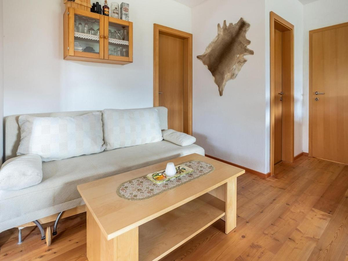Others 3, Apartment in Mariapfarr near Ski Slopes, Tamsweg