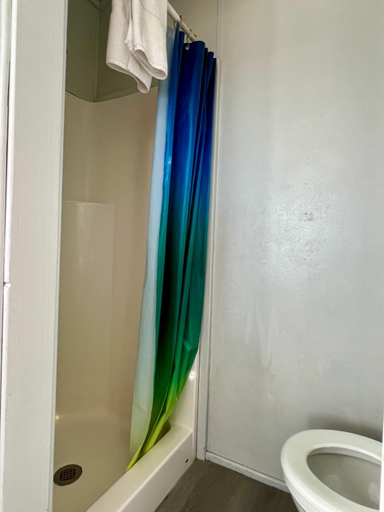 Bathroom 5, Silver Wind RV Park and Cabins, Briscoe