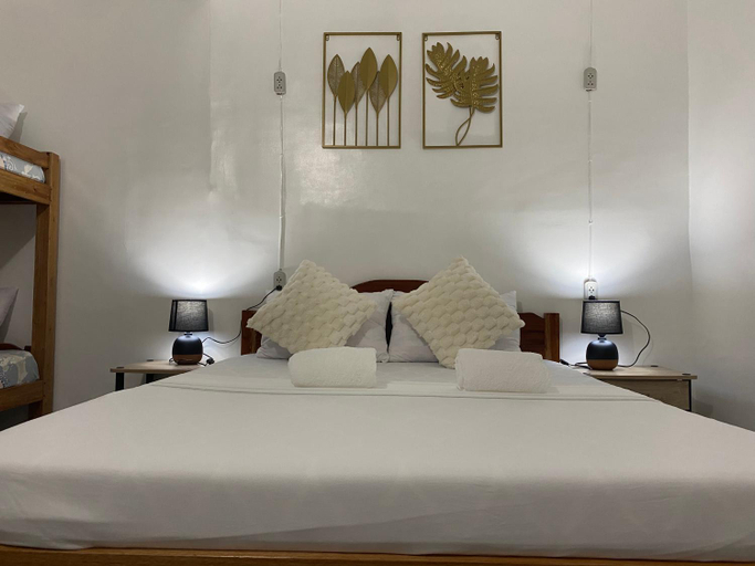 Bedroom 2, A&C Aquino Guesthouse, Moalboal
