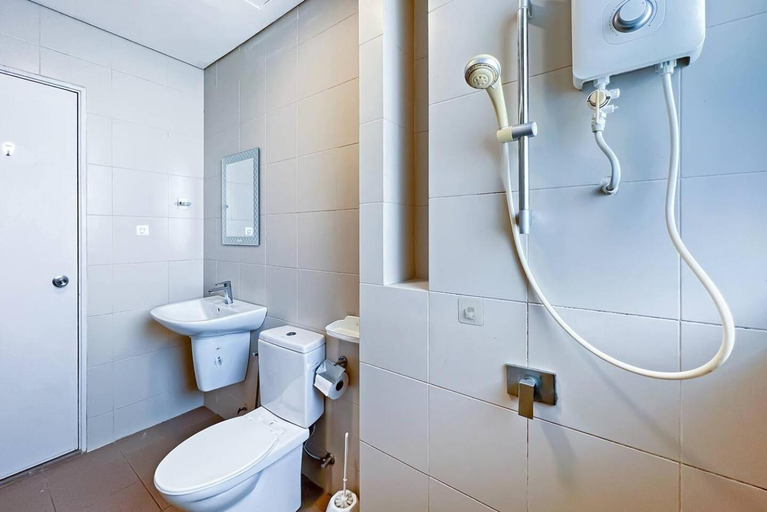 Bathroom 3, iCity Apt 7 Pax Free Parking, Shah Alam