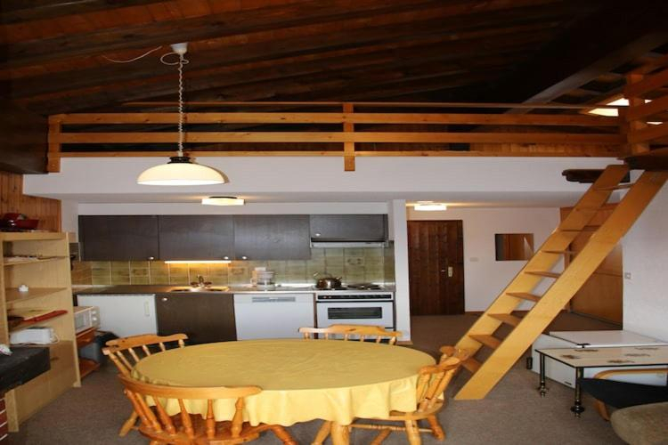 Others 4, Extravagant apartment with view, Hérens