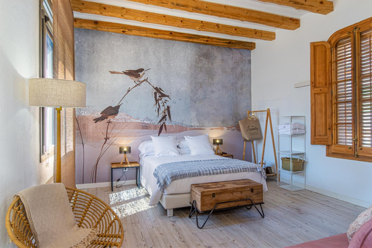 Bedroom 4, La Casa del Miracle, hostal, Lleida