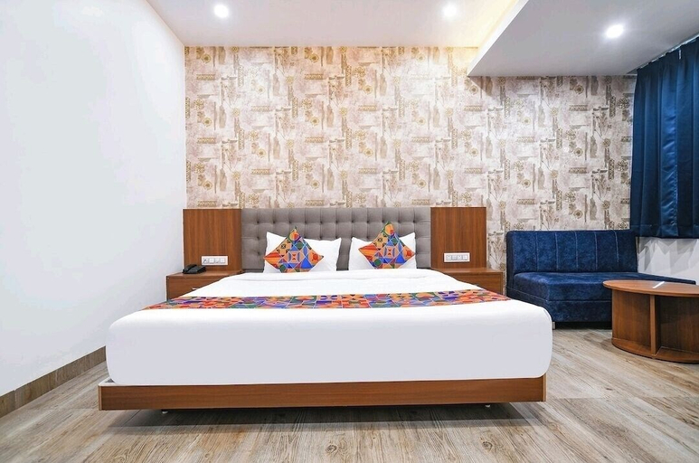 Bedroom 2, The Avinya Hotel, Indore