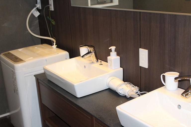Bathroom 4, GRAND BASE Crane, Fukuoka