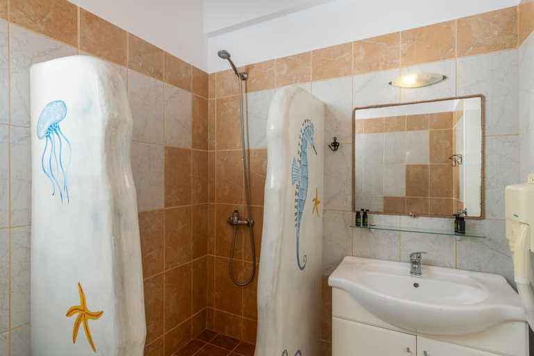 Bathroom 4, Apollon Rooms, South Aegean