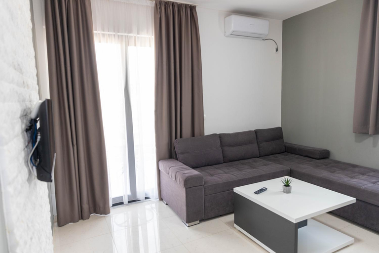 Others 3, Nisa&Dili Apartments