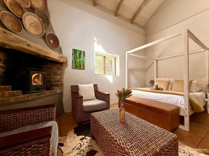 Bedroom 3, AfriCamps at Pat Busch Mountain Reserve, Cape Winelands