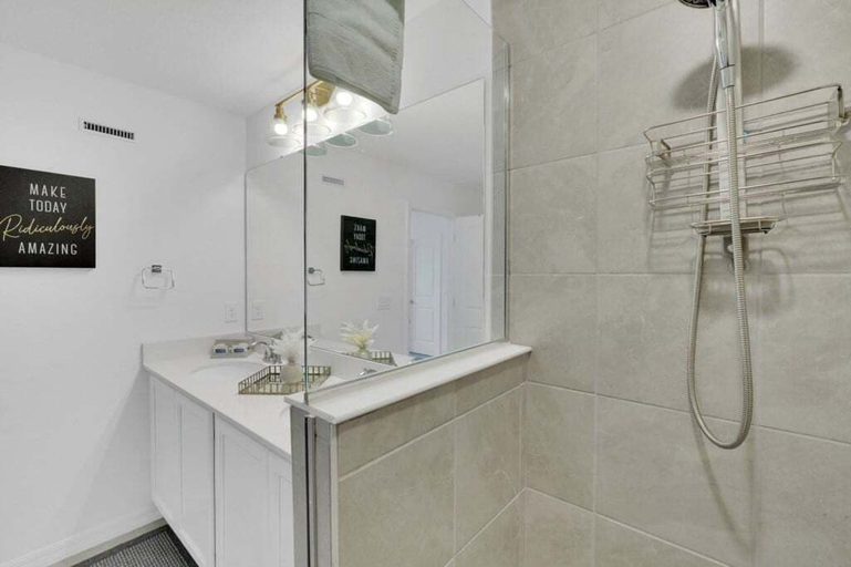 Bathroom 2, 3 Beds 3 Baths Cozy Town Home 3 Bedroom Townhouse, Polk