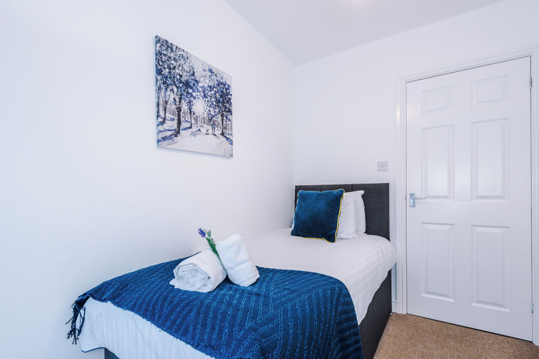 Room 2, 274a Walthall Street, Cheshire East