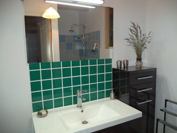 Bathroom 4, Farmside Cottage in Mirabel, Ardèche