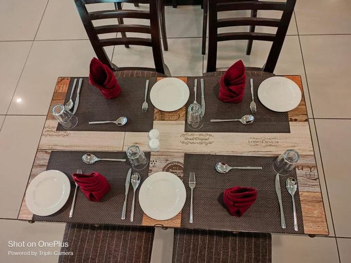 Food & Drinks 4, Biznotel by Pride Bharuch, Bharuch