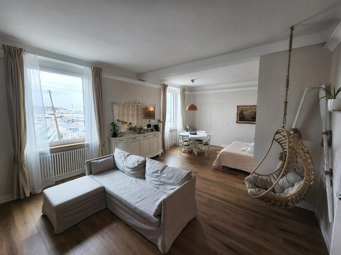 Living area 5, Mare e Monti, Genova