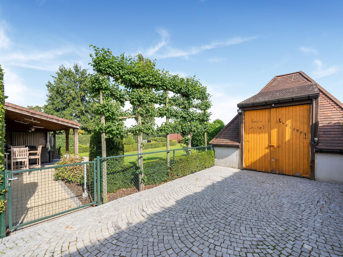 Exterior & Views 1, Charming farmhouse for 18 guests, Limburg