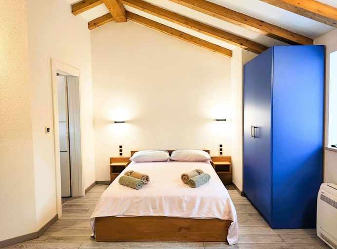 Room 2, Villa Galant Brgudac - Private Oasis With Pool, Lanišće