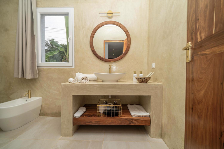 Bathroom 2, Imaara Beach Resort & Restaurant, Kaskazini 'B'