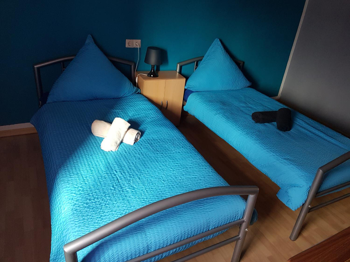 Bedroom 2, Ring-Speed Motorsport, Ahrweiler