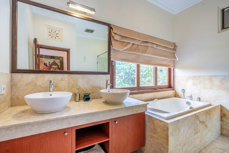 Bathroom 3, Villa in the heart of Canggu, Badung