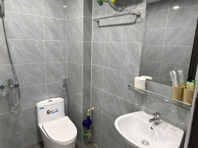 Bathroom 4, Era Apartment Doi Can エラ 格安賃貸アパート, Ba Đình