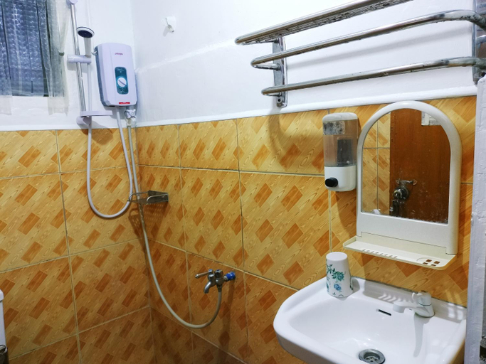 Bathroom 3, BUNAKIDZ LODGING HOUSE, El Nido