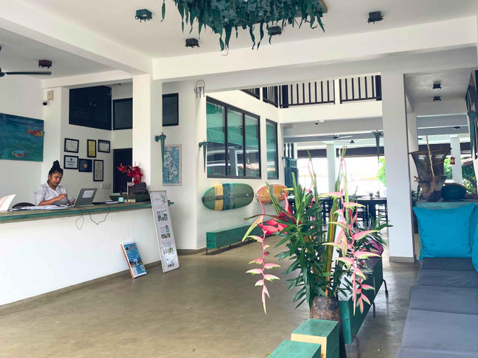 Public Area 3, At Ease Beach Hotel, Hikkaduwa