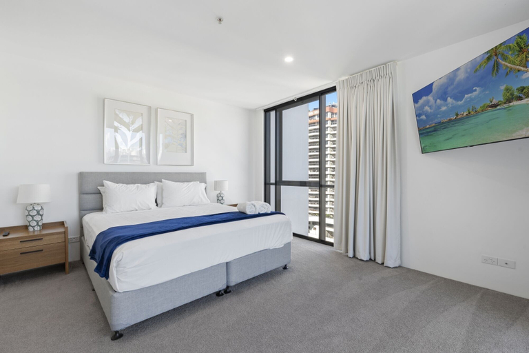Room 2, Aria 804, Gold Coast