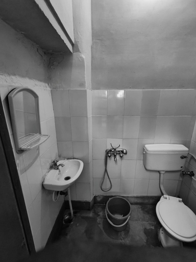 Bathroom 3, Nomadic Backpackers Hostel , Jaisalmer