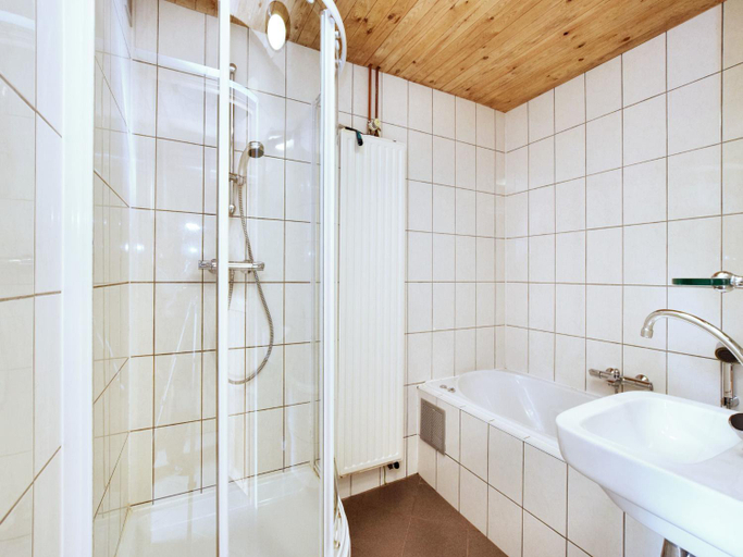 Bathroom 3, Rustic Farm Stay in Rogery, Luxembourg