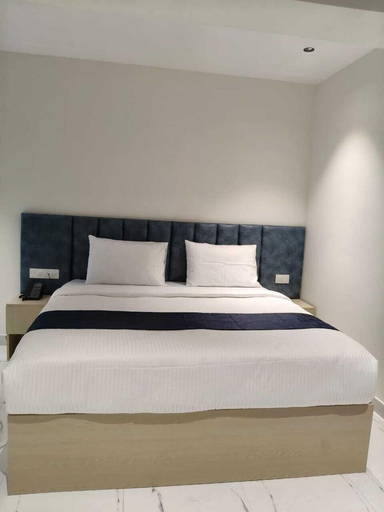 Room 3, Dreamscape Hotel by Fracspace OU Colony, Hyderabad