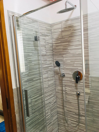 Bathroom 3, M'arriposu, Agrigento