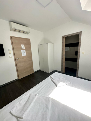 Bedroom 2, KAPTOL Rooms, Zagreb