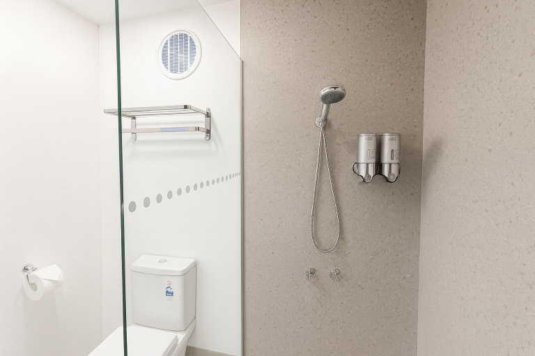 Bathroom 3, Eildon Lake Motel, Murrindindi - East
