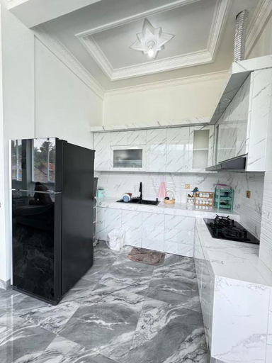 Others, Teras Luhur Villa dengan Jacuzzi, Bandung