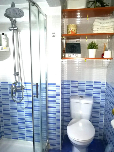 Bathroom 4, Spacious Villa in Guillena with Garden and Private Pool, Sevilla