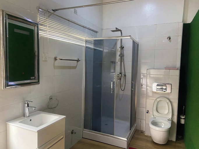 Bathroom 3, 6129 Luxzri Apartment, AbujaMun
