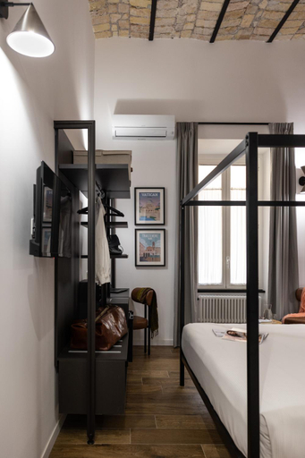 Bedroom 2, Style & Stone Guest House, Roma