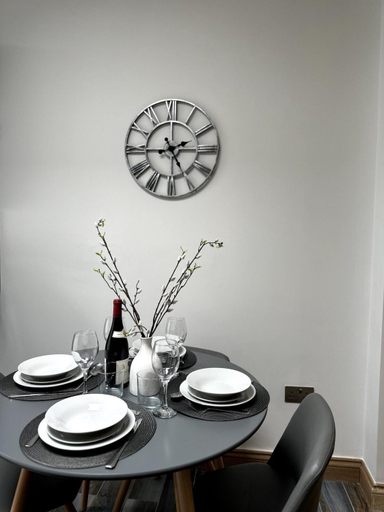 Others 5, Cornwall - The Duke and Duchess, London