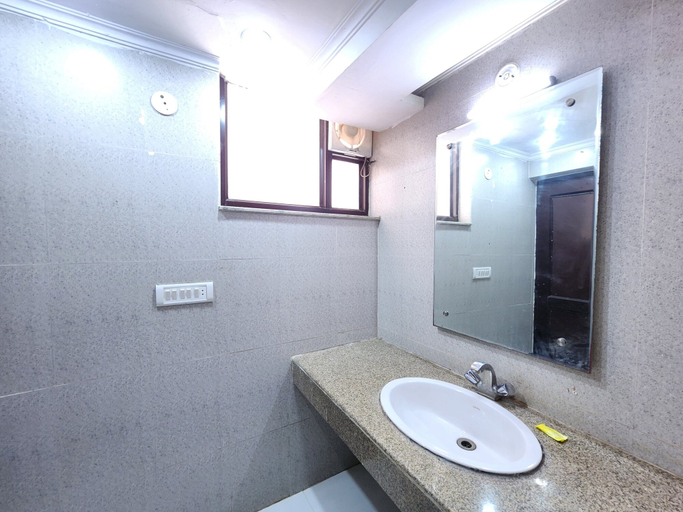 Bathroom 3, Hermitage Huts Tourist Resort, Faridabad