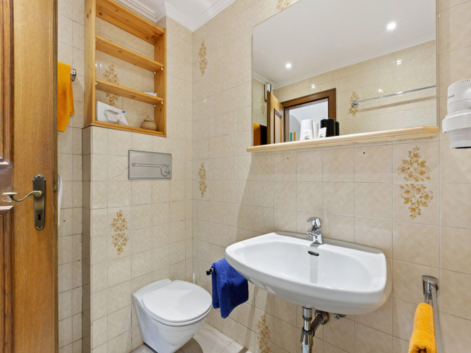 Bathroom 3, Studio in Saalbach near Ski Slopes, Zell am See