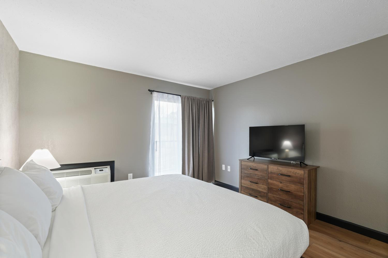 Bedroom 3, Tremont Lodge Resort, Blount