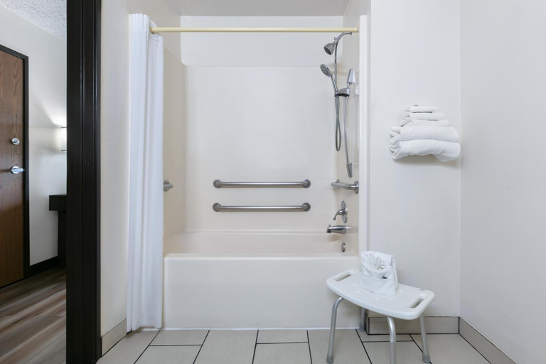 Bathroom 3, Super 8 By Wyndham Grapevine Dfw Airport Northwest, Tarrant
