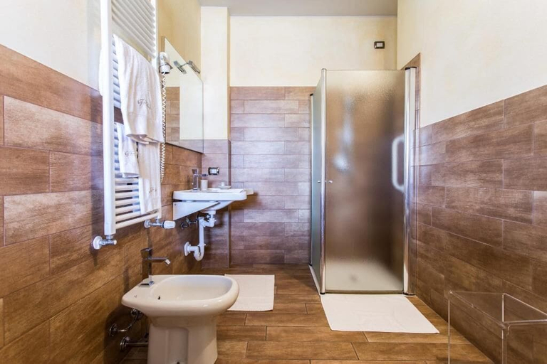 Bathroom 3, Agriturismo La Camilla, Monza and Brianza