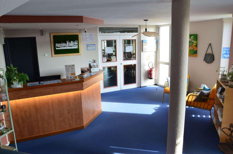 Public Area 2, Brit Hotel Caen Hérouville, Calvados