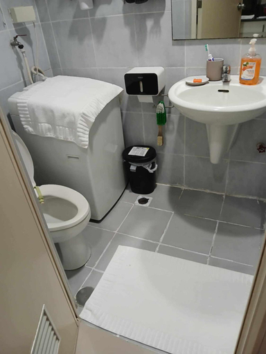 Bathroom 3, MOA Staycation - Ashti, Pasay City