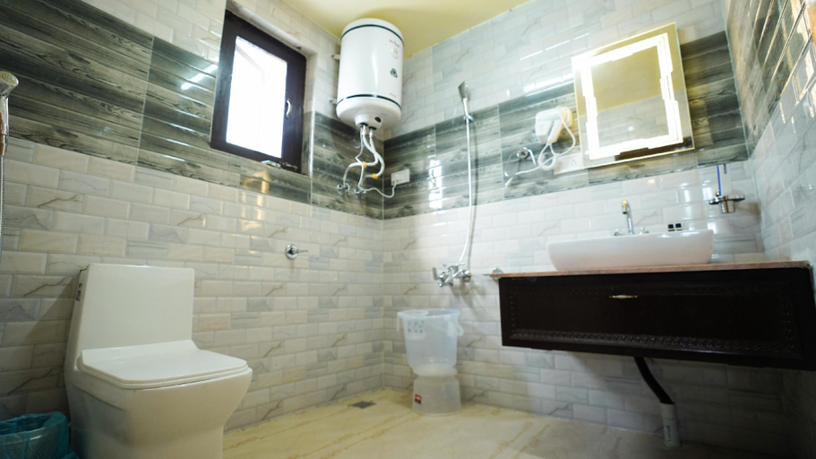 Bathroom, The ivory , Srinagar