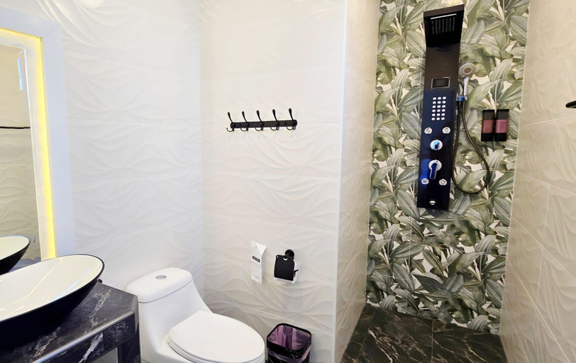 Bathroom 4, NEBULAND Luxury Pool Villa Pattaya Walking Street, Pattaya